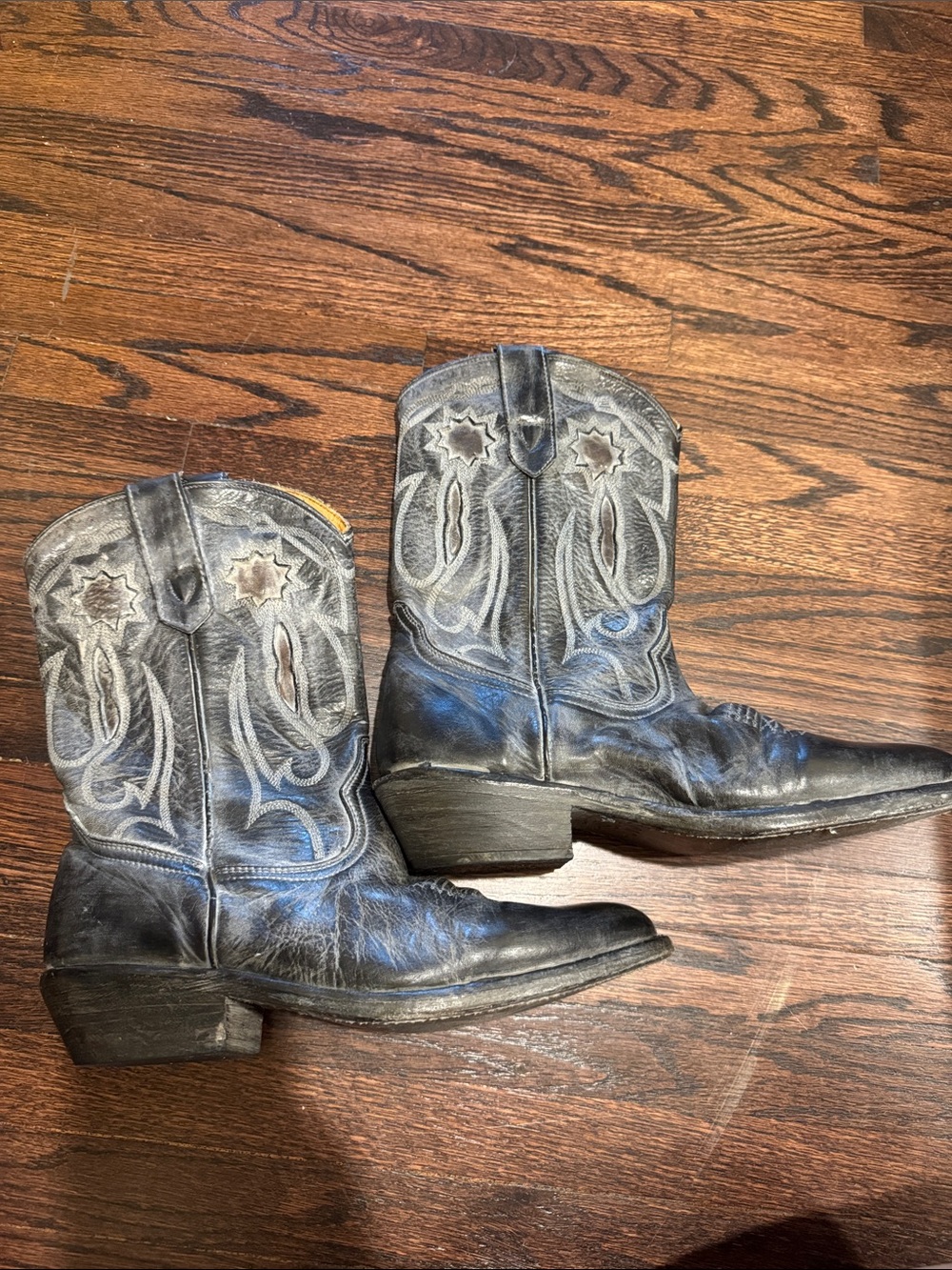 Worn Black Leather Western Ankle Boots - Unbranded